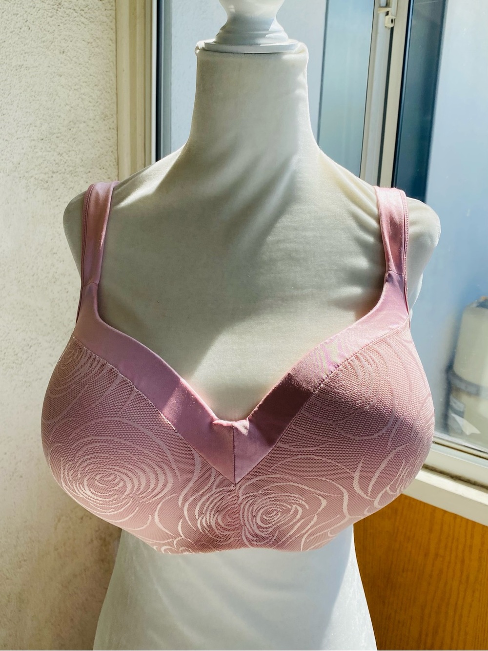 Playtex Pink Floral Bra Size 42D Style 4823